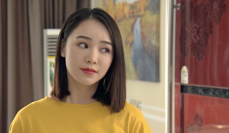 Nữ diễn viên Quỳnh Kool mặc đẹp khoe vóc dáng - 4