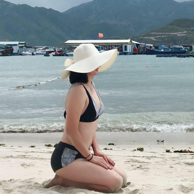 “Hoa khôi bóng chuyền” Kim Huệ gây bất ngờ khi mặc suit hay bikini đều quá nóng bỏng - 13