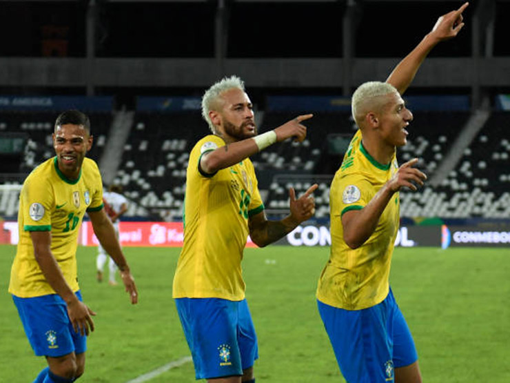 Newcastle mua sắm khủng, gây choáng với ý tưởng xây “tuyển Brazil thu nhỏ”