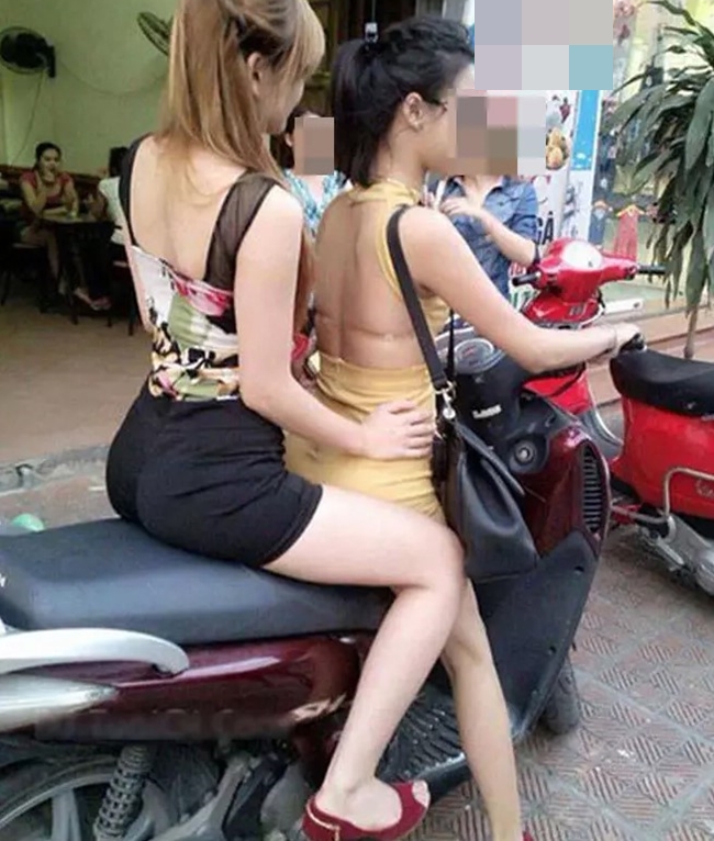 Nắng nóng, chị em mặc 