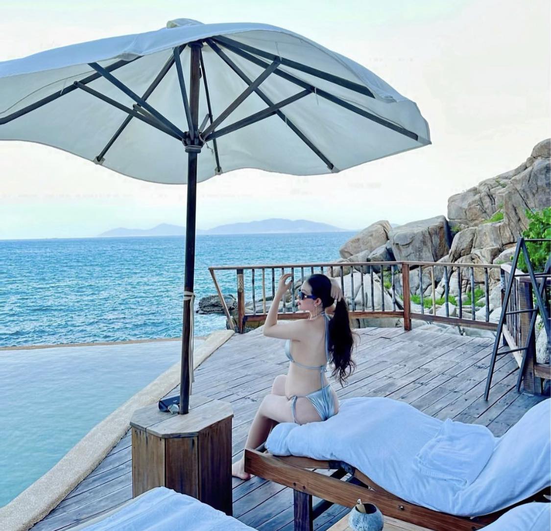 'Cô dâu 200 cây vàng Nam Định' giữ vóc dáng thon thả dù đang mang bầu lần 3 - 1