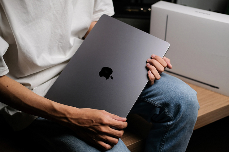 Apple lại giở trò với MacBook Air 15 inch - 1