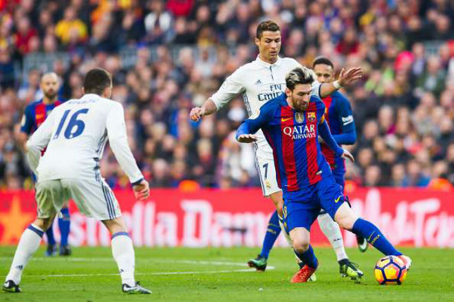 Ronaldo chia tay Real, đến Juventus: Đại thảm họa La Liga, Messi làm bá chủ - 2