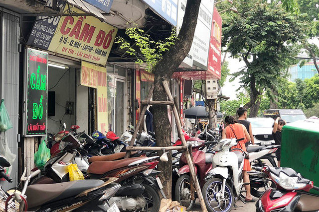 Nóng tuần qua: Vỡ mộng thuế xăng dầu - 3