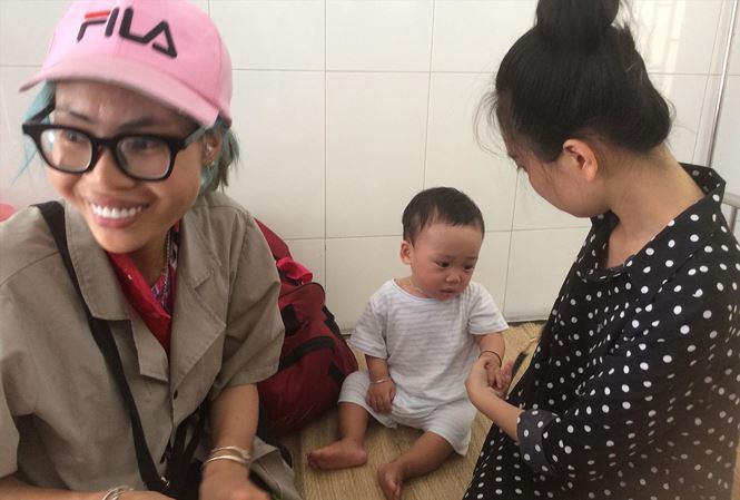 Bella đã khám, con trai tạm ổn - 1