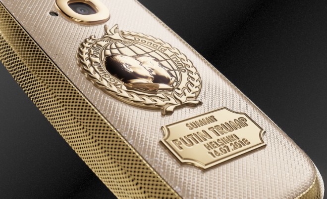 Nokia 3310 bản Putin-Trump bằng titan và vàng 24K giá siêu đắt - 4