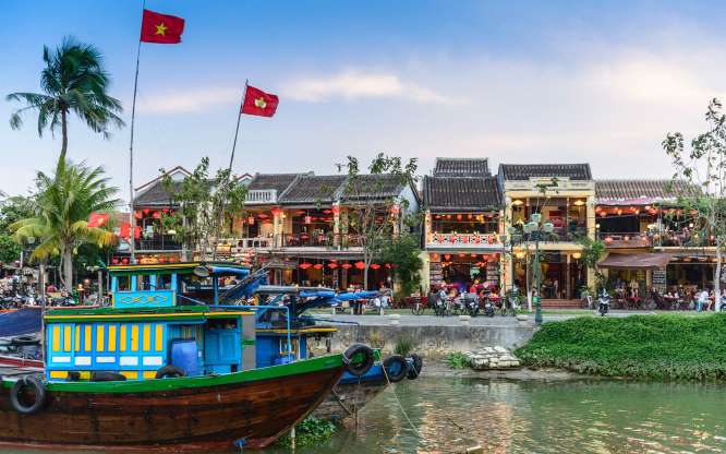 Việt Nam cũng có thành phố lọt top 10 địa danh tuyệt vời nhất thế giới - 3