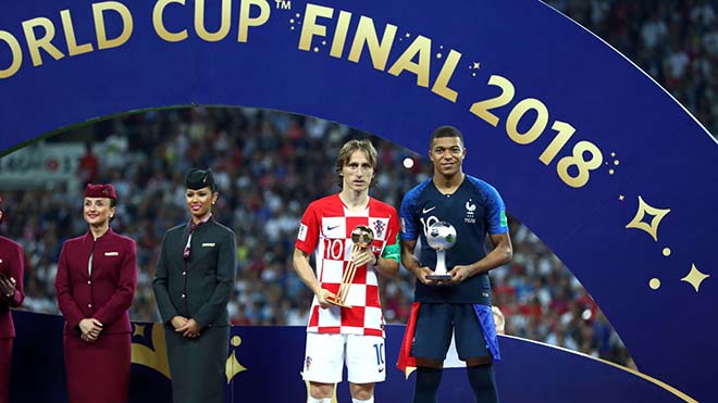 World Cup 2018: Modric đoạt bóng Vàng, Mbappe được vinh danh - 1