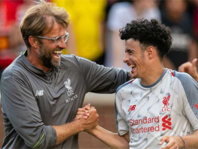 Tin HOT b&oacute;ng đ&aacute; trưa 1/8: Klopp muốn &ldquo;bản địa h&oacute;a&rdquo; Liverpool