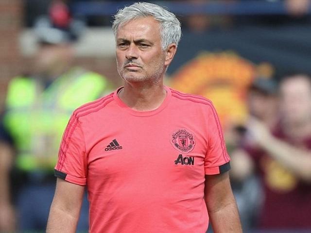 MU trong mớ hỗn độn: Lịch sử &aacute;m ảnh, Mourinho bay ghế dịp Gi&aacute;ng sinh?