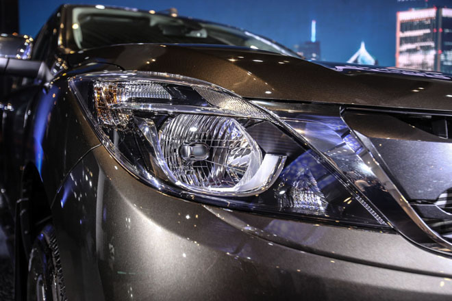 Mazda BT-50 2018 ra mắt với nhiều nâng cấp mới kèm giá bán từ 655 triệu đồng - 3