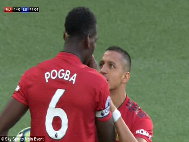 &ldquo;Biến lớn&rdquo; MU: Sanchez - Pogba tranh penalty, "quả bom" m&acirc;u thuẫn chực nổ