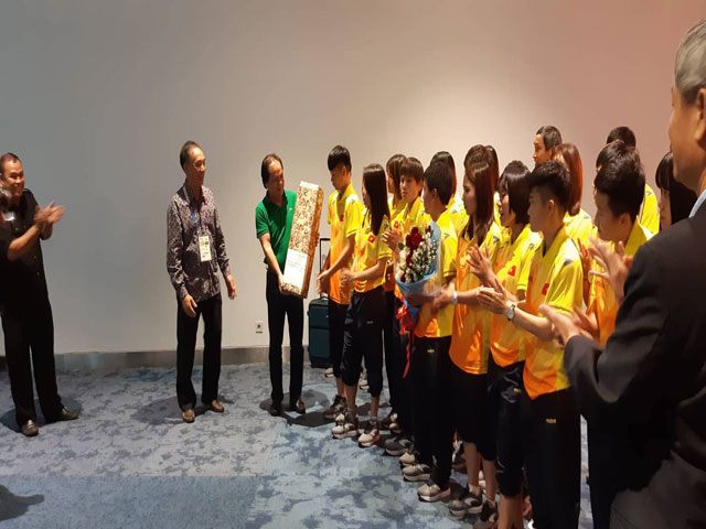 Tuyển nữ Việt Nam: N&uacute;p gi&oacute; g&acirc;y sốc &ldquo;h&agrave;ng khủng&rdquo; ASIAD