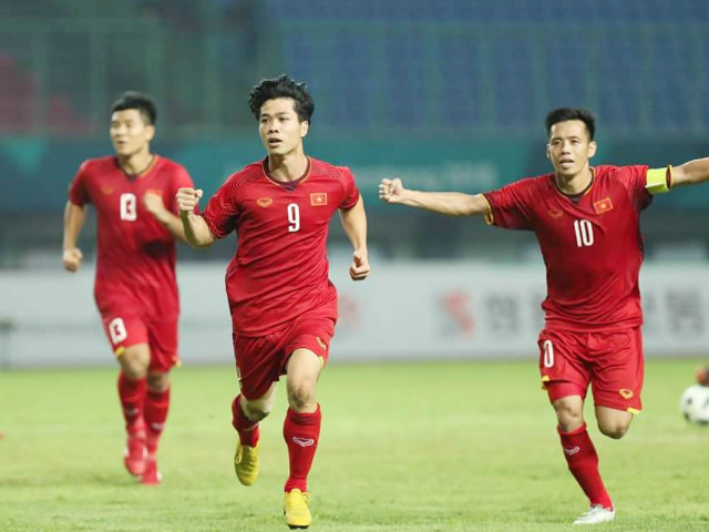 Tin HOT b&oacute;ng đ&aacute; trưa 25/8: C&ocirc;ng Phượng xuất hiện tr&ecirc;n facebook La Liga
