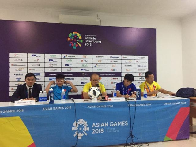 U23 Việt Nam v&agrave;o b&aacute;n kết: Thầy Park nghẹn ng&agrave;o, quyết hạ H&agrave;n Quốc