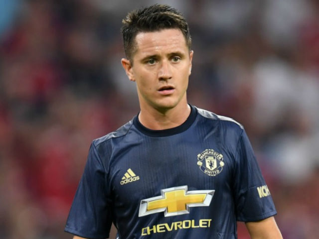 Tin HOT b&oacute;ng đ&aacute; trưa 4/9: Herrera muốn rời MU