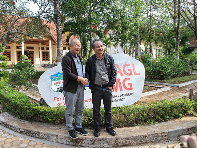 Bầu Đức trả lương &ocirc;ng Park kh&ocirc;ng dưới 30.000 USD