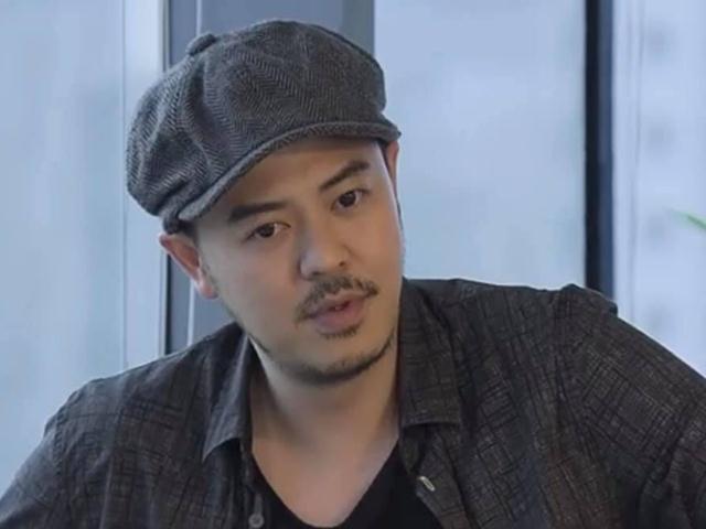 Style bất biến với mũ beret, sơ mi, áo thun của ông bố tâm lý nhất "Về nhà đi con"