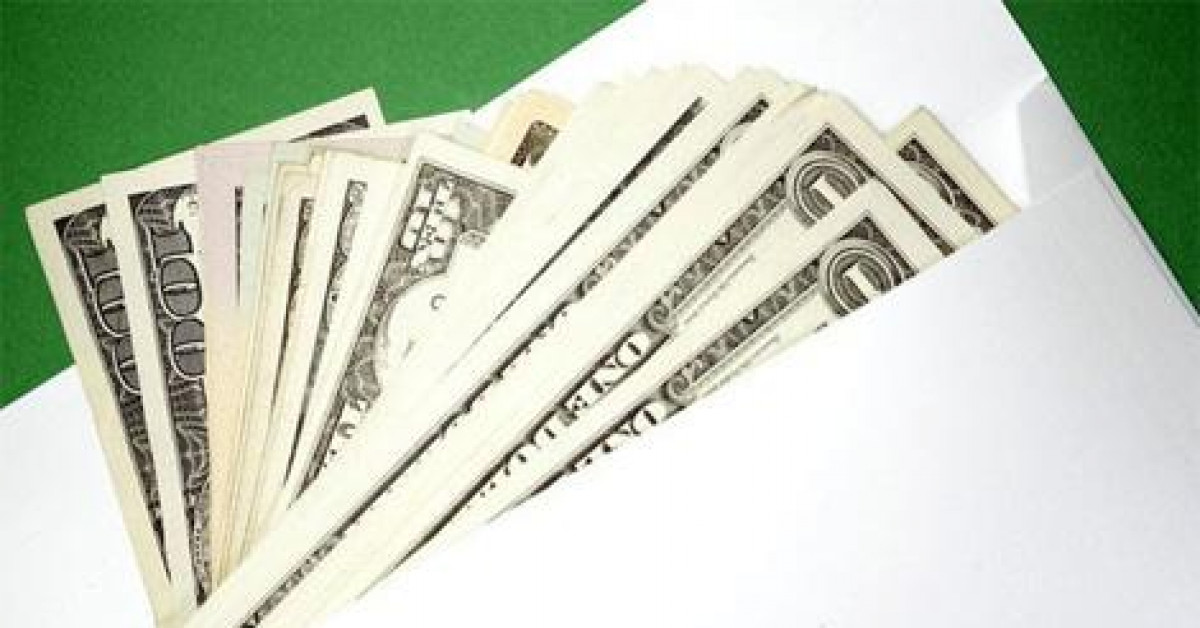 Truy tìm tài xế cùng chiếc phong bì có 8.000 USD Truy tìm tài xế cùng chiếc phong bì có 8.000 USD