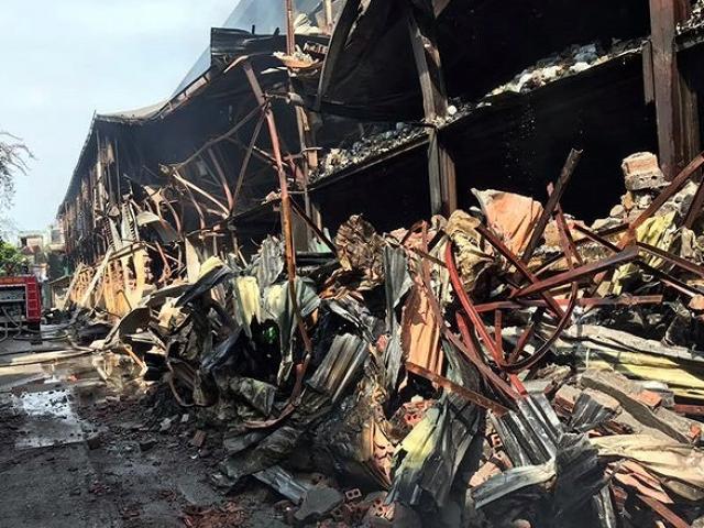 Thu hồi văn bản cảnh báo ô nhiễm môi trường sau vụ cháy Cty cổ phần Rạng Đông