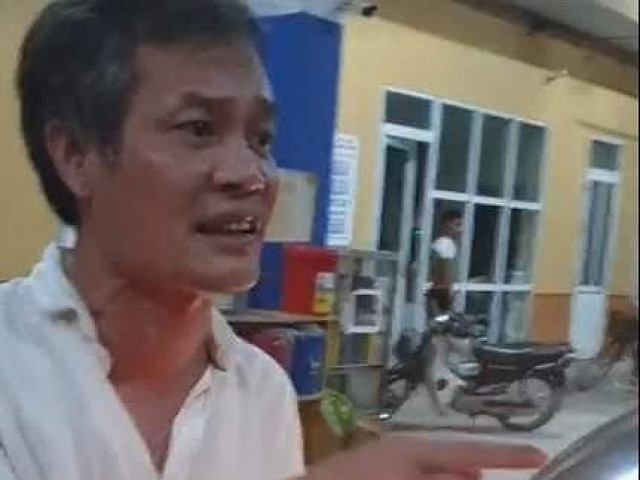Xử phạt 2,5 triệu đồng tài xế biển xanh chửi bới, tát CSGT