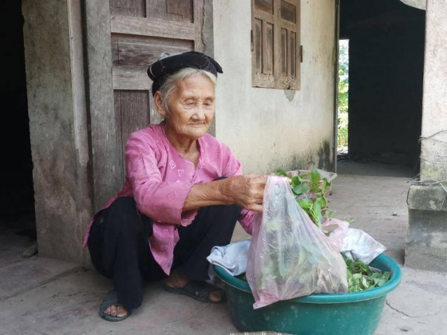 Cụ bà 83 tuổi xin thoát nghèo gây "sốt" cộng đồng mạng là ai?