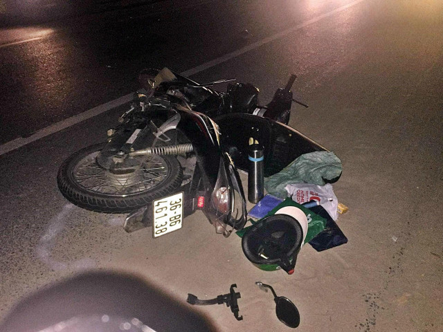 Truy tìm ô tô cán chết 2 người rồi bỏ trốn