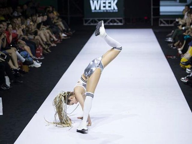 Minh Hằng, Đông Nhi nhiều lần lộ quần bảo hộ nhưng được khen vì điều này