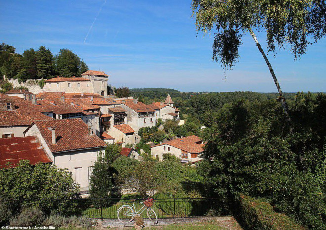 14 ngôi làng đẹp như thiên đường dưới hạ giới ở Pháp - 11
