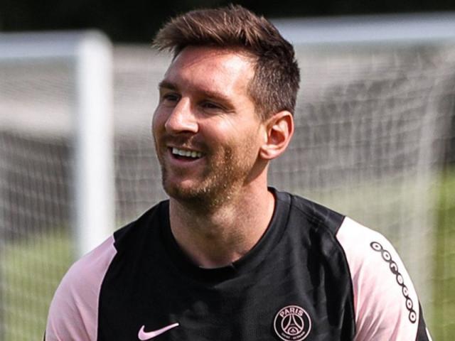 Messi tỏa sáng trên sân tập PSG, có thể ra sân cuối tuần theo cách “lạ“