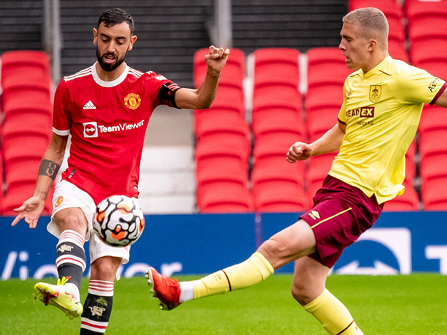 MU đá trận giao hữu kỳ lạ: Hàng loạt SAO tái xuất, Solskjaer ủ mưu điều gì?