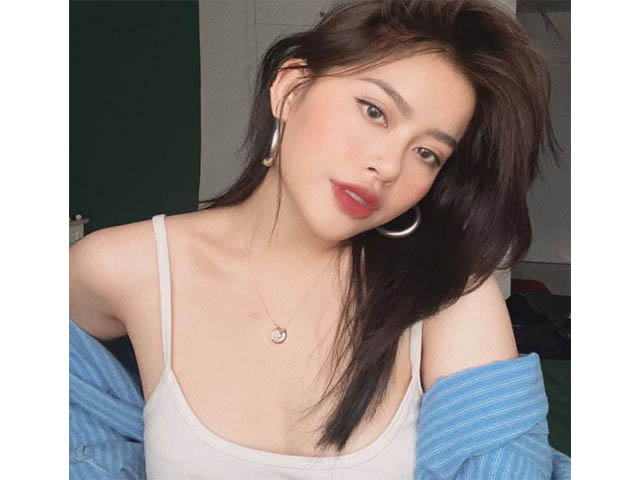 Con gái Kim Tử Long xinh ngây ngất, “dậy thì thành công“ ở tuổi 19 nhờ chăm làm đẹp avar 1630294610 554 width640height480 Làm đẹp Tổng hợp tin tức làm đẹp mới nhất