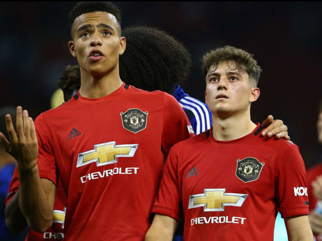 Trực tiếp chuyển nhượng ngày cuối: Ronaldo đến, MU chính thức chia tay SAO đầu tiên