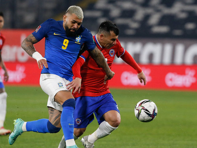Video Chile - Brazil: Cứu thua khó tin, hú hồn pha ghi bàn không được tính (Vòng loại World Cup) (H1)