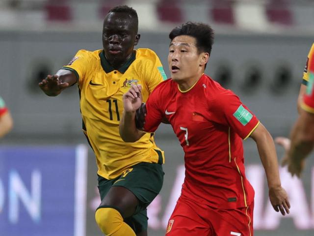 Việt Nam mơ có điểm trước Australia: Người khổng lồ 1m98 và “Mane nước Úc” nguy hiểm ra sao?