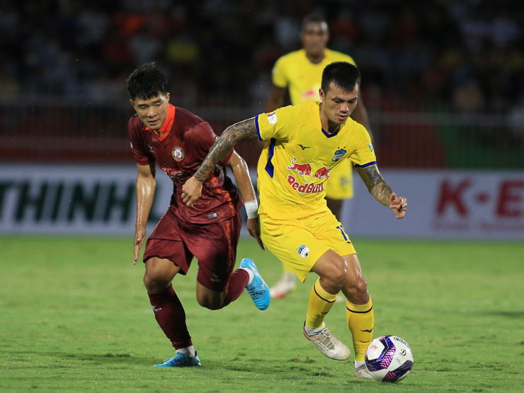 Video bóng đá Bình Định - HAGL: Mở điểm phút 19, thẻ đỏ bất ngờ (Vòng 5 V-League)