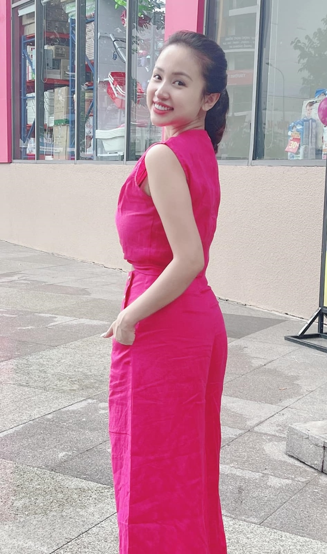 Hot girl Hà thành lấy TGĐ tập đoàn nghìn tỷ, bạn thân là BTV đình đám VTV thì sao? 23