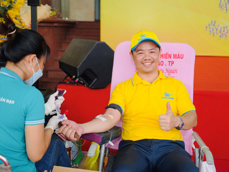 Ngày Hội đỏ 2022: Nam A Bank gửi trao giọt máu yêu thương đến nhiều bệnh nhân Ngày Hội đỏ 2022: Nam A Bank gửi trao giọt máu yêu thương đến nhiều bệnh nhân