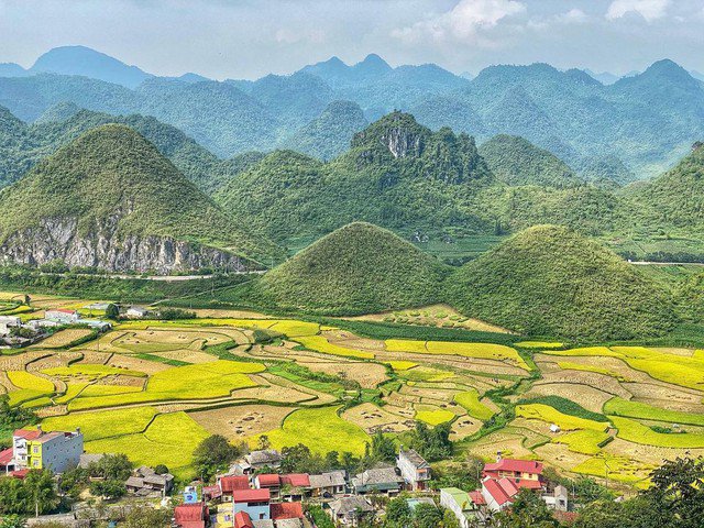 Núi đôi Quản Bạ Hà Giang - vẻ đẹp kì vĩ trên cao nguyên đá - 5