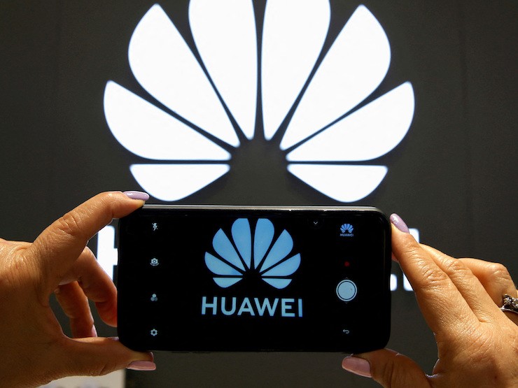 Huawei thu bao nhiêu tiền trên mỗi thiết bị 4G, 5G, Wi-Fi 6 và IoT của hãng khác?