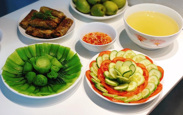 Hơn 50 mâm cơm gia đình 'Việt' ngon miệng lại dễ nấu trong ngày hè - 48