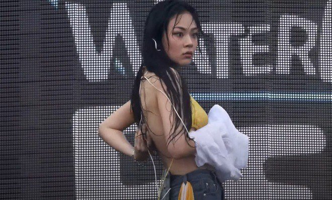 'Nữ DJ xinh nhất Hàn Quốc' lên tiếng khi bị chỉ trích mặc gợi cảm dẫn đến bị quấy rối - 6