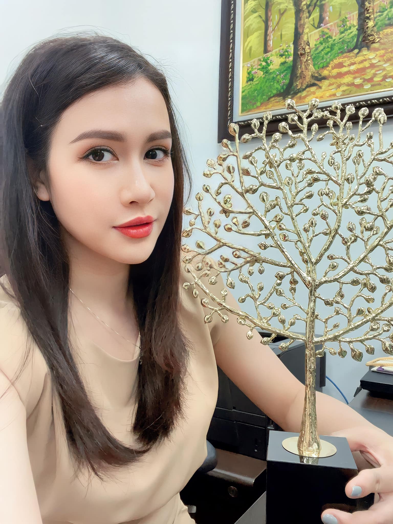 Nữ thiếu tá Công an đang gây chú ý vì U40 vẫn trẻ đẹp nhờ thói quen ngủ sớm - 5