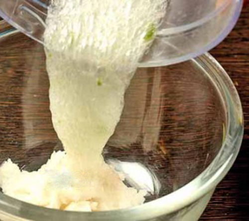 Tự chế kem dưỡng ẩm từ gel lô hội và dầu dừa - 4