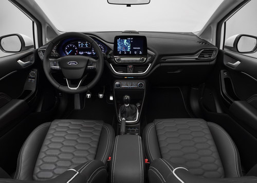 4 phiên bản Ford Fiesta 2017 giống và khác gì nhau về thiết kế?- 6