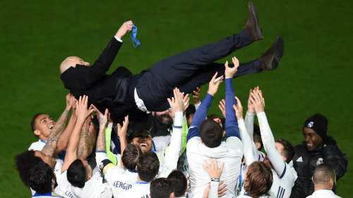 HLV Zidane là một người thầy xứng đáng được các học trò nể phục