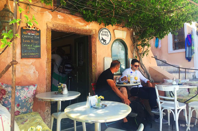Santorini - Những điều nhất định phải biết về "hòn đảo của các thiên thần" - 28