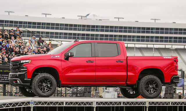 Chevrolet Silverado 2019 hứa hẹn đánh bại Ford F-150 - 1