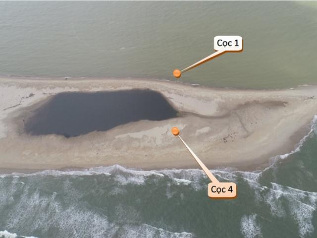 Liên tiếp hứng 2 cơn bão, “đảo khủng long” ở biển Cửa Đại thay đổi nhanh chóng