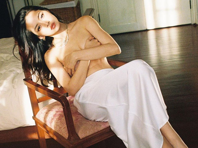 Danh tính cô gái Việt được báo Trung Quốc gọi bằng mỹ danh “nữ thần bảo vật quốc gia“